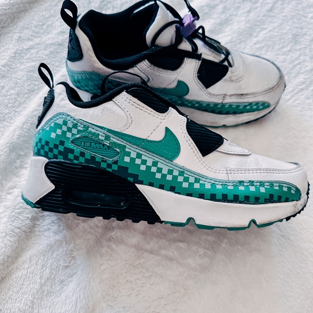 Youth Nike Air Max 90 Toggle SE